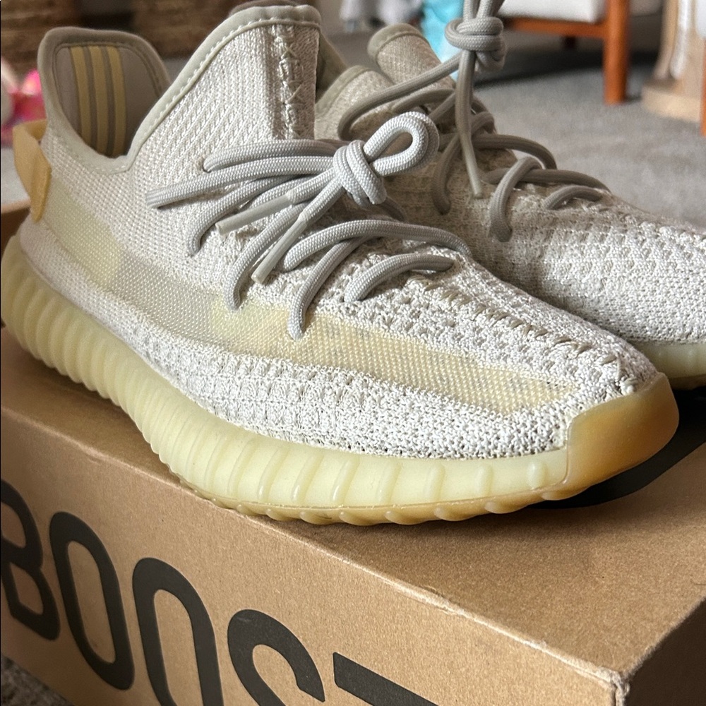 Adidas Yeezy Boost 350 V2 - White Yellow